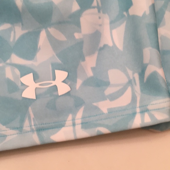 Under Armour women's heat gear UA Shorts - Picture 3 of 5